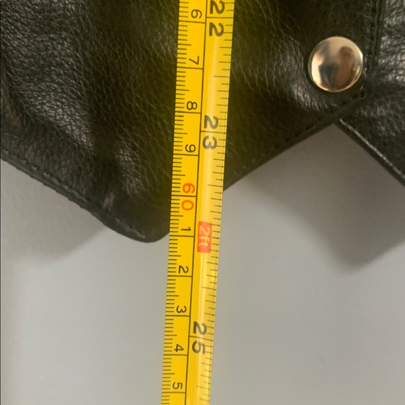 Unik Black Leather Vest with Silver Studs Motorcycle Biker Womans Size M Pockets - Picture 10 of 11